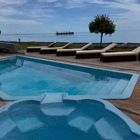 Black Sea Fichoza فيلة *